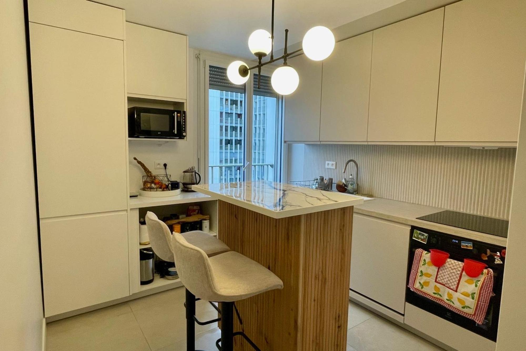 Beautiful T2 With Garden And Balconies Apartment *